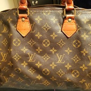 Authentic vintage louis vuitton speedy 35